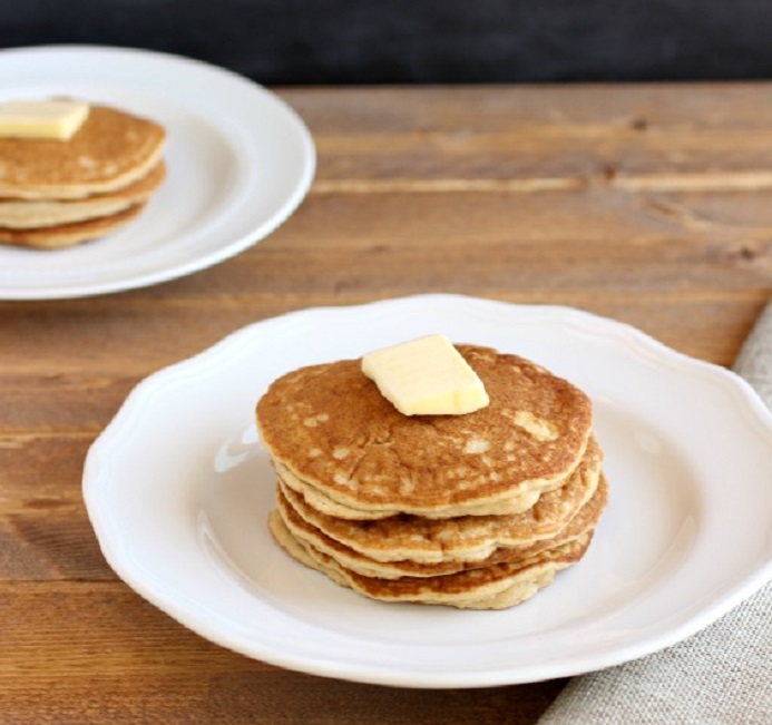 Paleo "Buttermilk" Pancakes. grain free and low carb. beautyandthefoodie.com