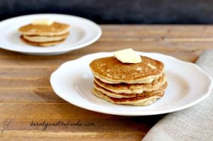 Paleo and Low Carb "Buttermilk" Pancakes. beautyandthefoodie.com