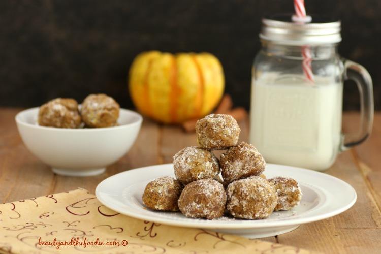 Pumpkin Snowball Cookies, grain free, paleo and low carb version. 