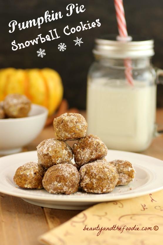 Pumpkin Snowball Cookies, grain free, paleo and low carb version #paleopumpkinsnowballcookies #lowcarbpumpkinsnowballcookies