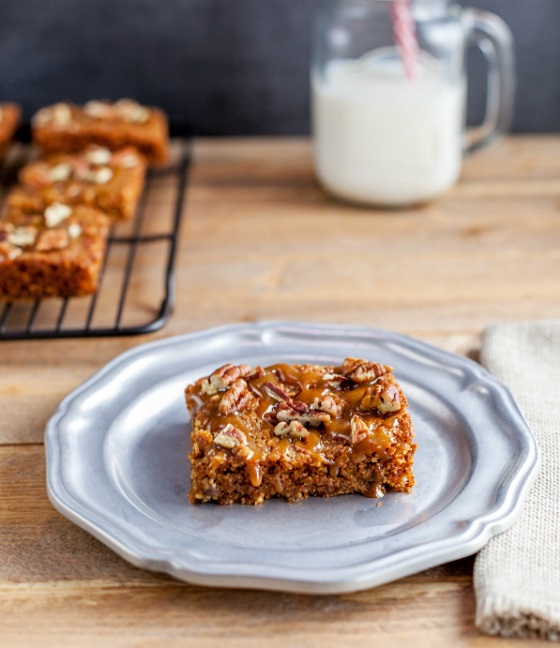 Low Carb Turtle  Cookie Bars