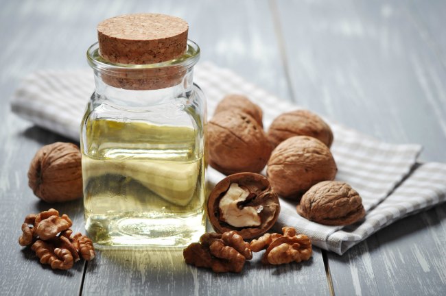 Healthy Edible Oils For Weight Loss - Walnut Oil