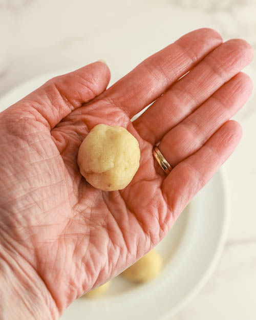 Forming the dough balls.